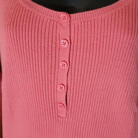 Coral Scoop-Neck Sweater - Picture 2 of 5